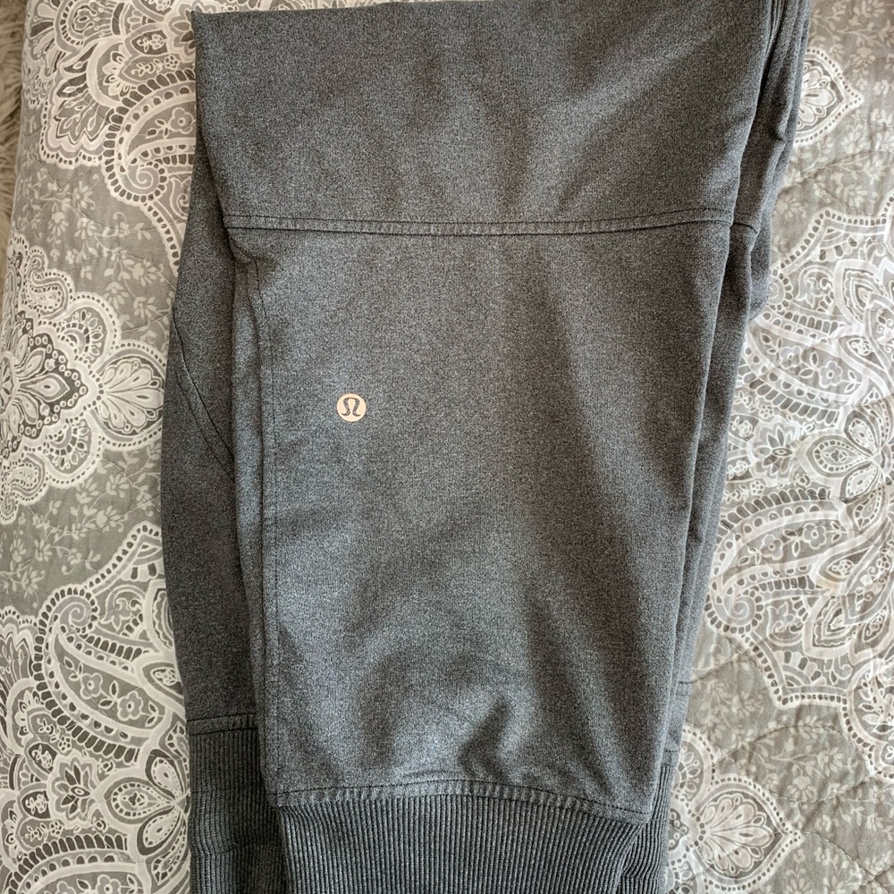 Gray lululemon sweatpants
